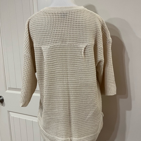 Coco + Carmen Cream Textured Knit Top - Picture 3 of 4